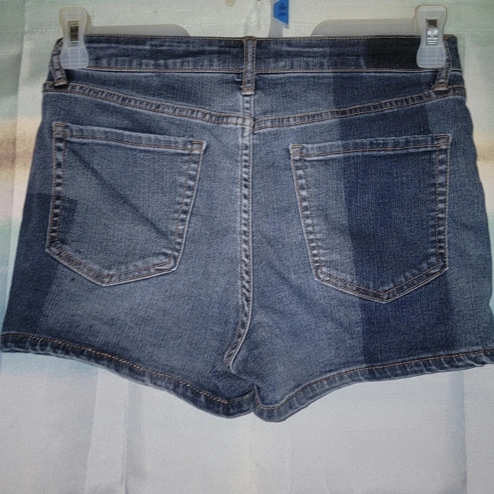 Short - Picture 2 of 2